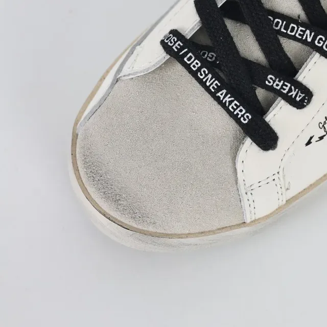 Golden Goose Superstar Chaussures Lifestyle en Cuir Blanc usées 5