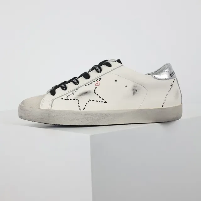 Golden Goose Superstar Chaussures Lifestyle en Cuir Blanc usées 9