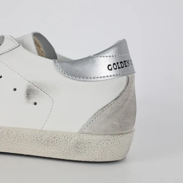 Golden Goose Superstar Chaussures Lifestyle En Cuir Blanc Usé 4