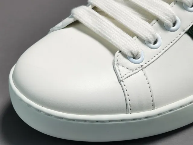 Gucci Ace Bear Embroidered White Lifestyle Sneakers 2