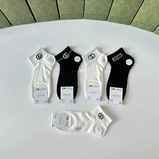 Gucci Ace Interlocking G Logo Low-Cut Ankle Socks 7