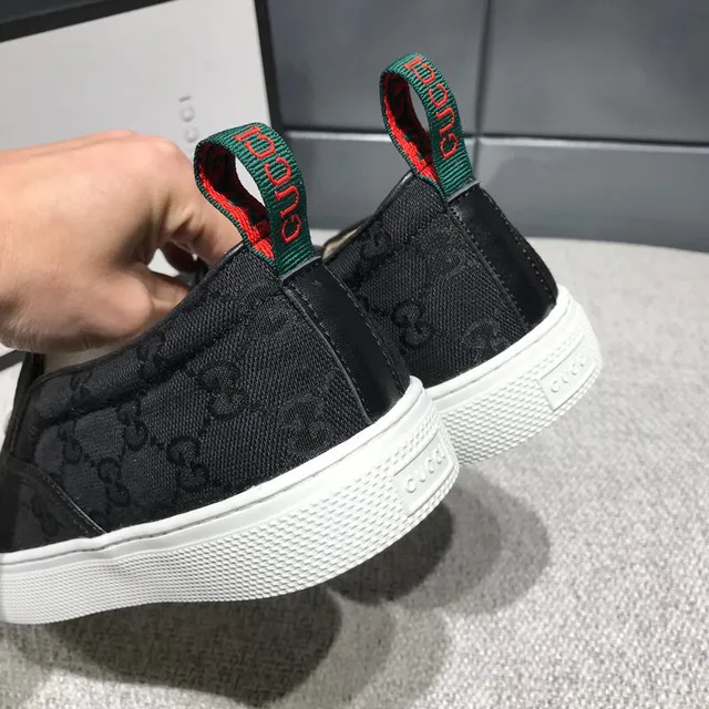 Gucci Ace x MLB New York Yankees Loafers Pretos com Logo Bordado 3