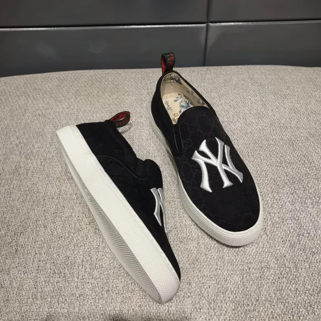 Gucci Ace x MLB New York Yankees Loafers Pretos com Logo Bordado 6