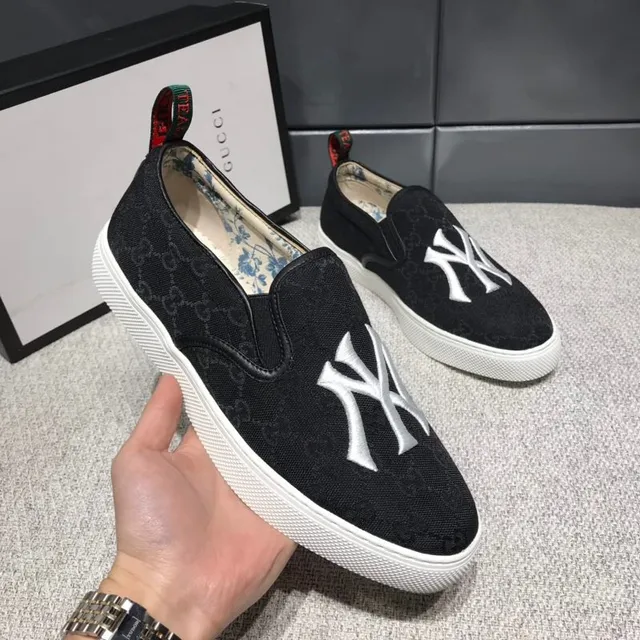 Gucci Ace x MLB New York Yankees Loafers Pretos com Logo Bordado 7