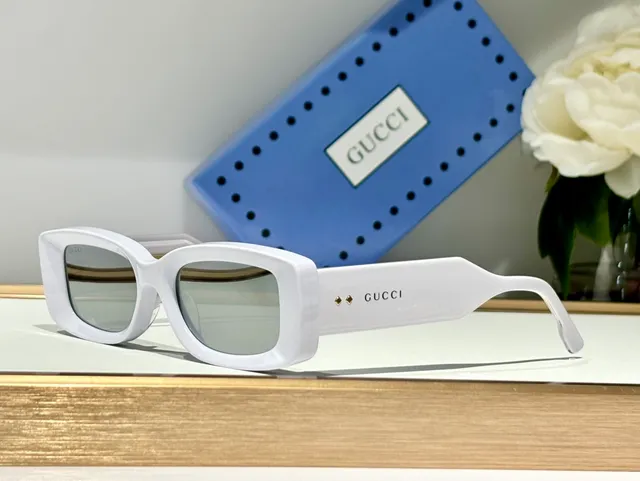Gucci Beige Brown Rectangular Frame Acetate Construction Sunglasses 5
