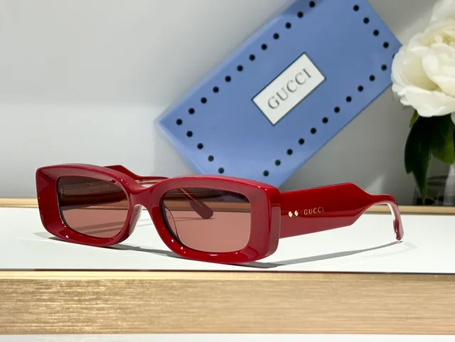 Gucci Beige Brown Rectangular Frame Acetate Construction Sunglasses 7