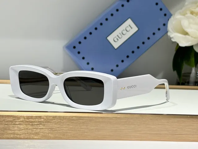Gucci Beige Brown Rectangular Frame Acetate Construction Sunglasses 8