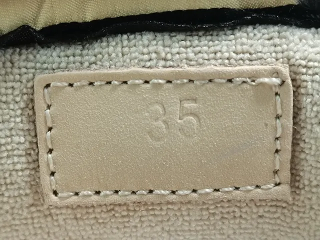 Gucci Beige Multicolor Low-Top Leather And Jacquard GG Fabric Lifestyle Sneakers 15