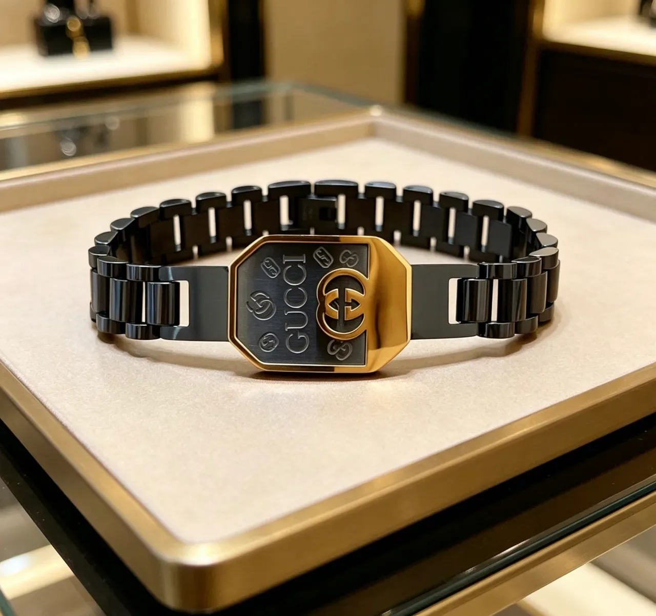 Gucci Black Ceramic and Gold-Tone Interlocking G Bracelet 9