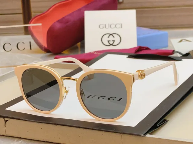 Gucci Óculos de Sol Preto Dourado Cat-Eye Redonda Híbrida Gradiente Cinza Lentes 5