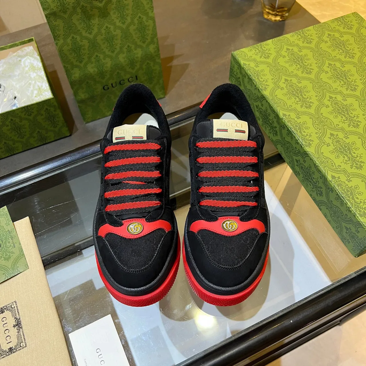 Gucci حذاء رياضي سميك أسود أحمر سولييد منصة سويد وكانفاس مغطى 5