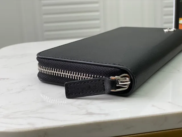 Gucci Black Silver Zip-Around Smooth Leather Long Wallet 7