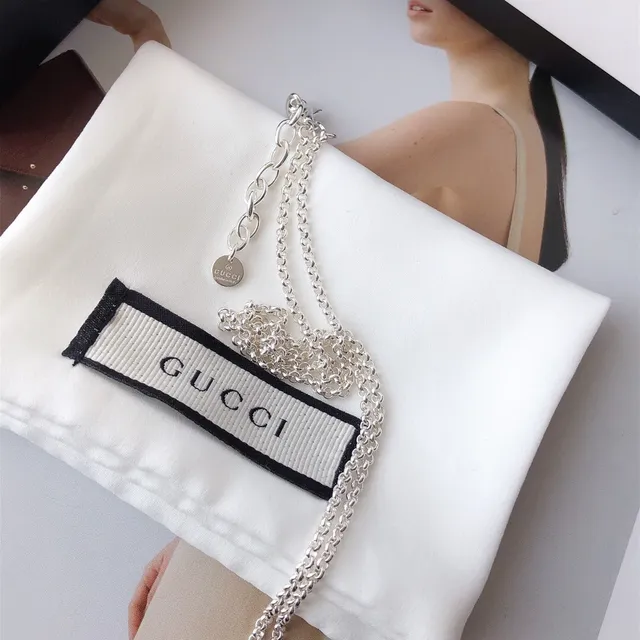 Gucci Blind for Love Engraved Pendant Necklace 3