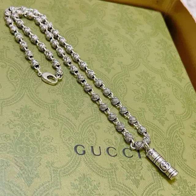 Gucci Braided Link Cylindrical Pendant Necklace 4
