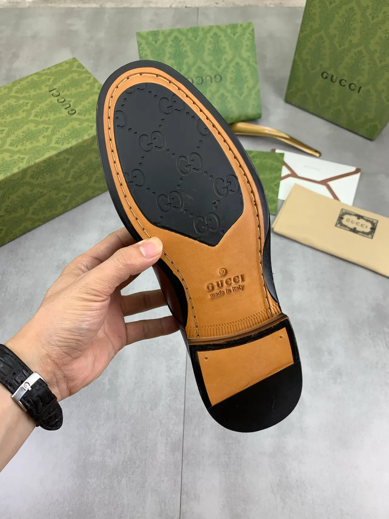 Gucci Chaussures Oxford en Cuir Lisse Marron Noir Bout à Cap 3