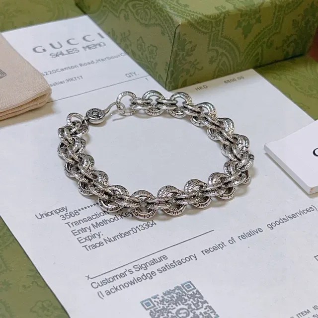 Gucci Chunky Engraved Curb Chain Bracelet 3