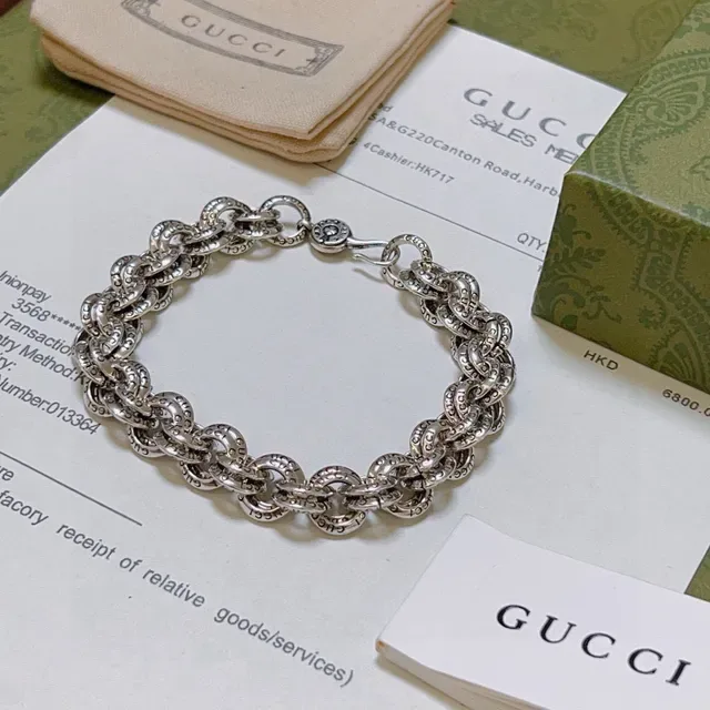Gucci Chunky Engraved Curb Chain Bracelet 7
