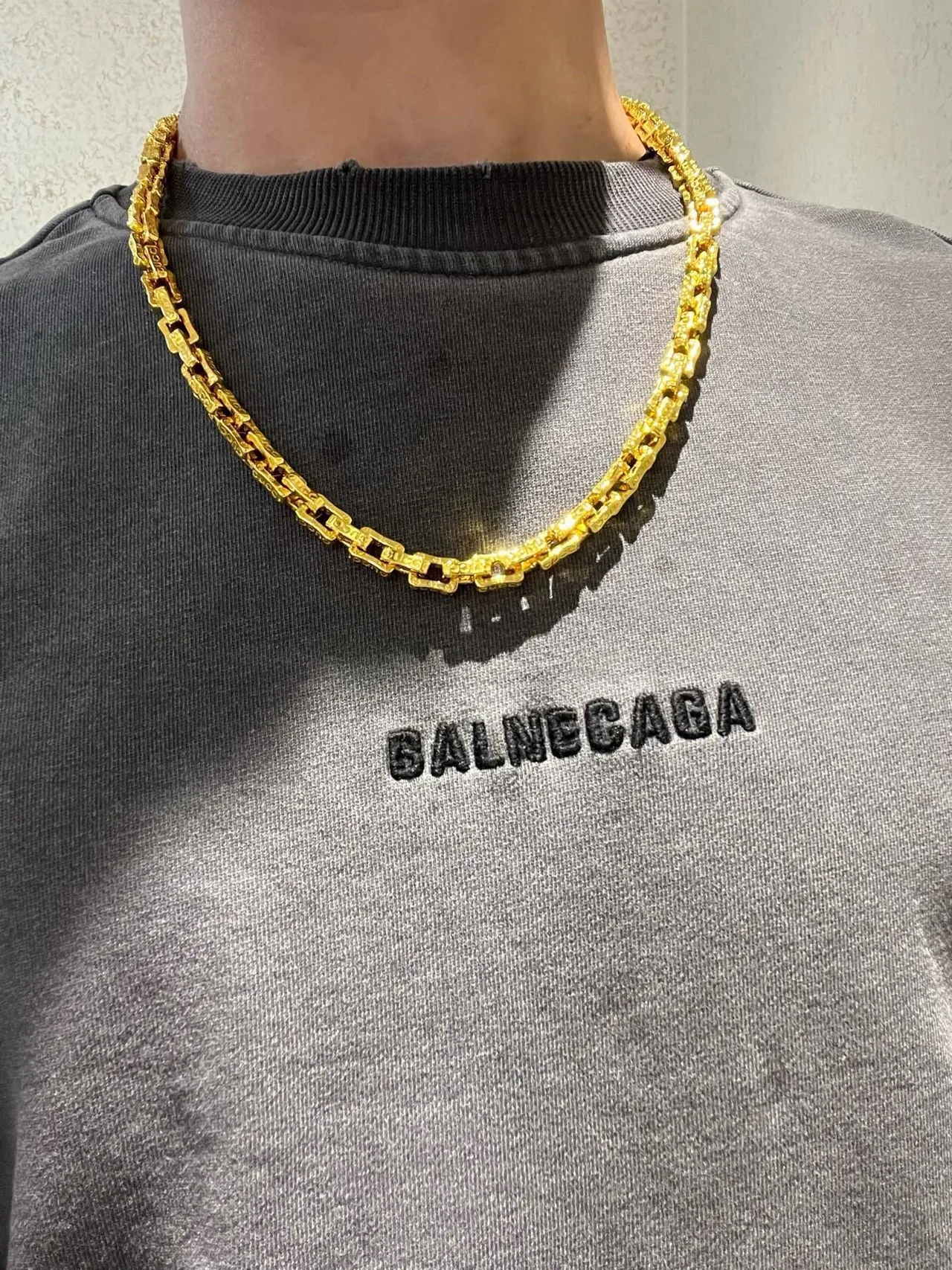 Gucci Chunky Textured Gold-Tone Link Necklace 5