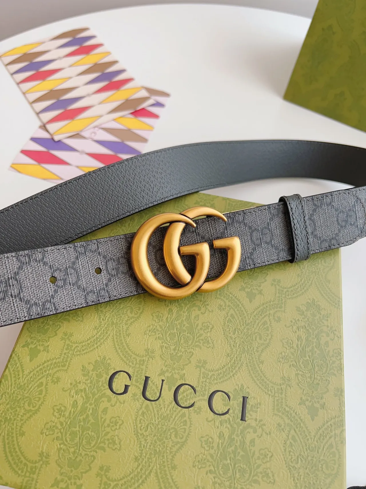 Gucci Double G Belt Gray Gold Interlocking Buckle Pebbled Front Leather Belt 4