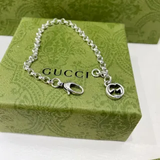 Gucci Double G Encanto Pulsera de Cadena Acabado Plateado