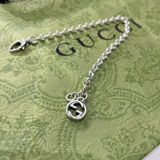 Gucci Double G Charm Silver-Tone Chain Bracelet 3