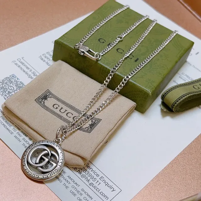 Gucci Double G Coin Necklace Silver Necklaces 4