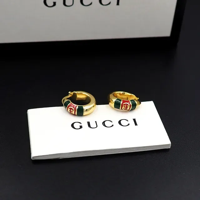 Gucci इनेमल धारीदार इंटरलॉकिंग G हूप इयररिंग्स 8