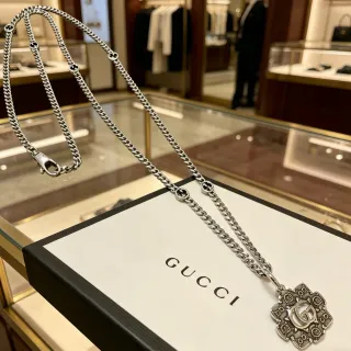 Gucci Floral GG Interlocking G قلادة مع معلق
