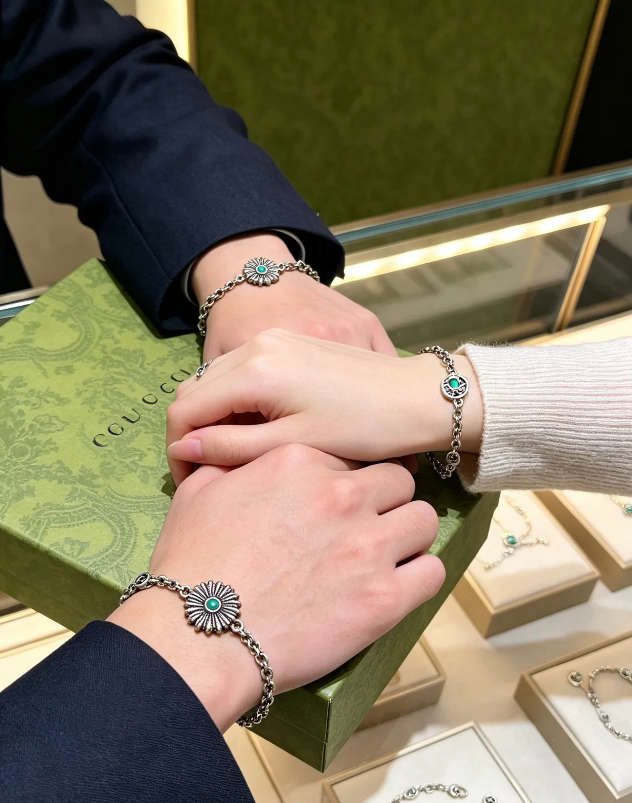 Gucci Floral Medallion Turquoise Charm Bracelet 4