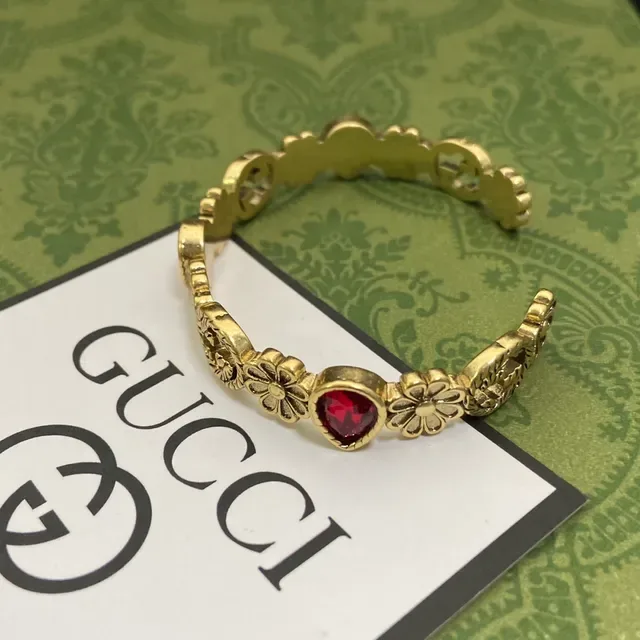 Gucci Floral Motif Gold-Tone Red Gemstone Bracelet 4
