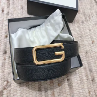 Gucci G-Buckle Black Pebbled Leather Belt