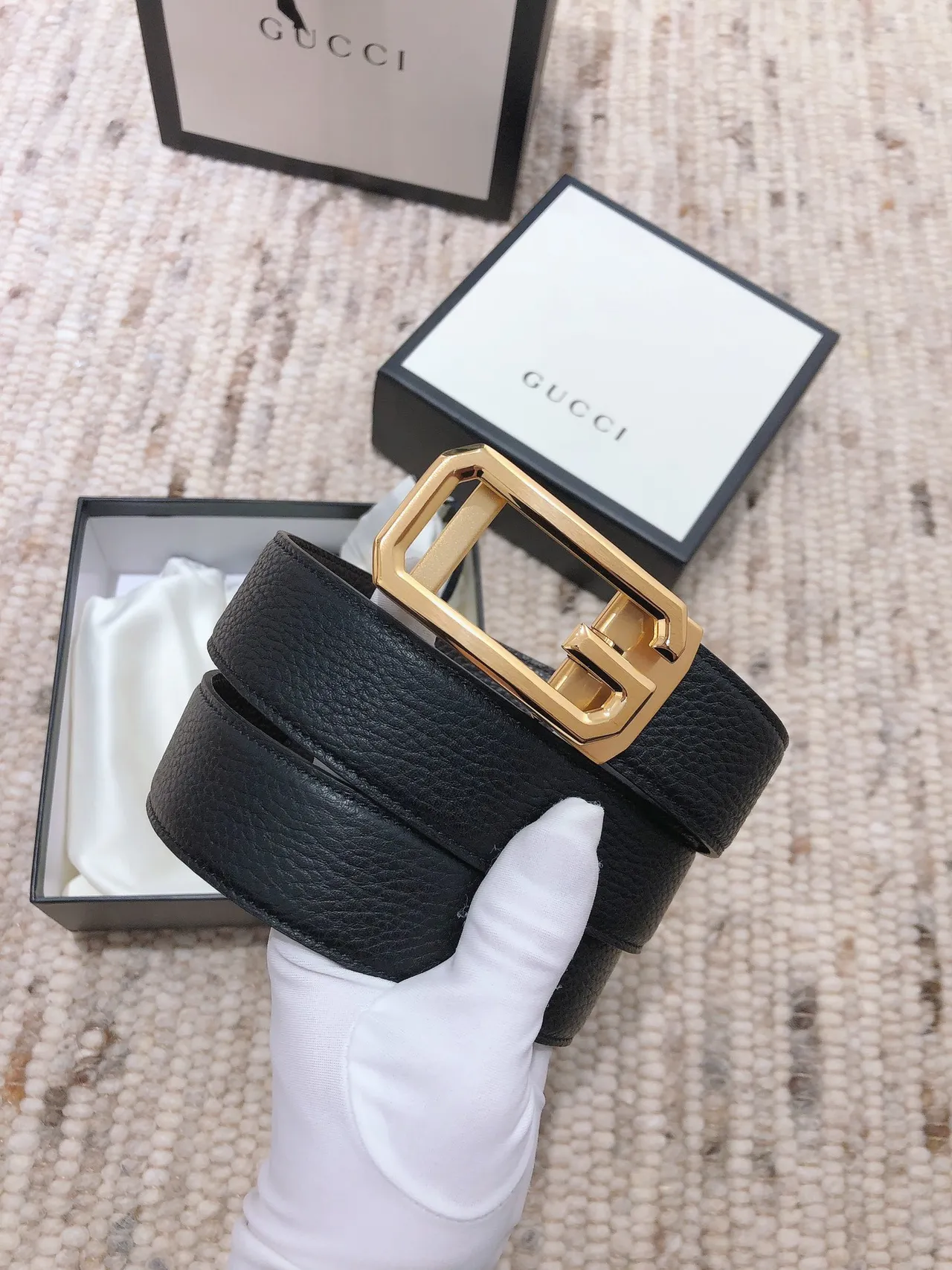 Gucci G-Buckle Black Pebbled Leather Belt 5