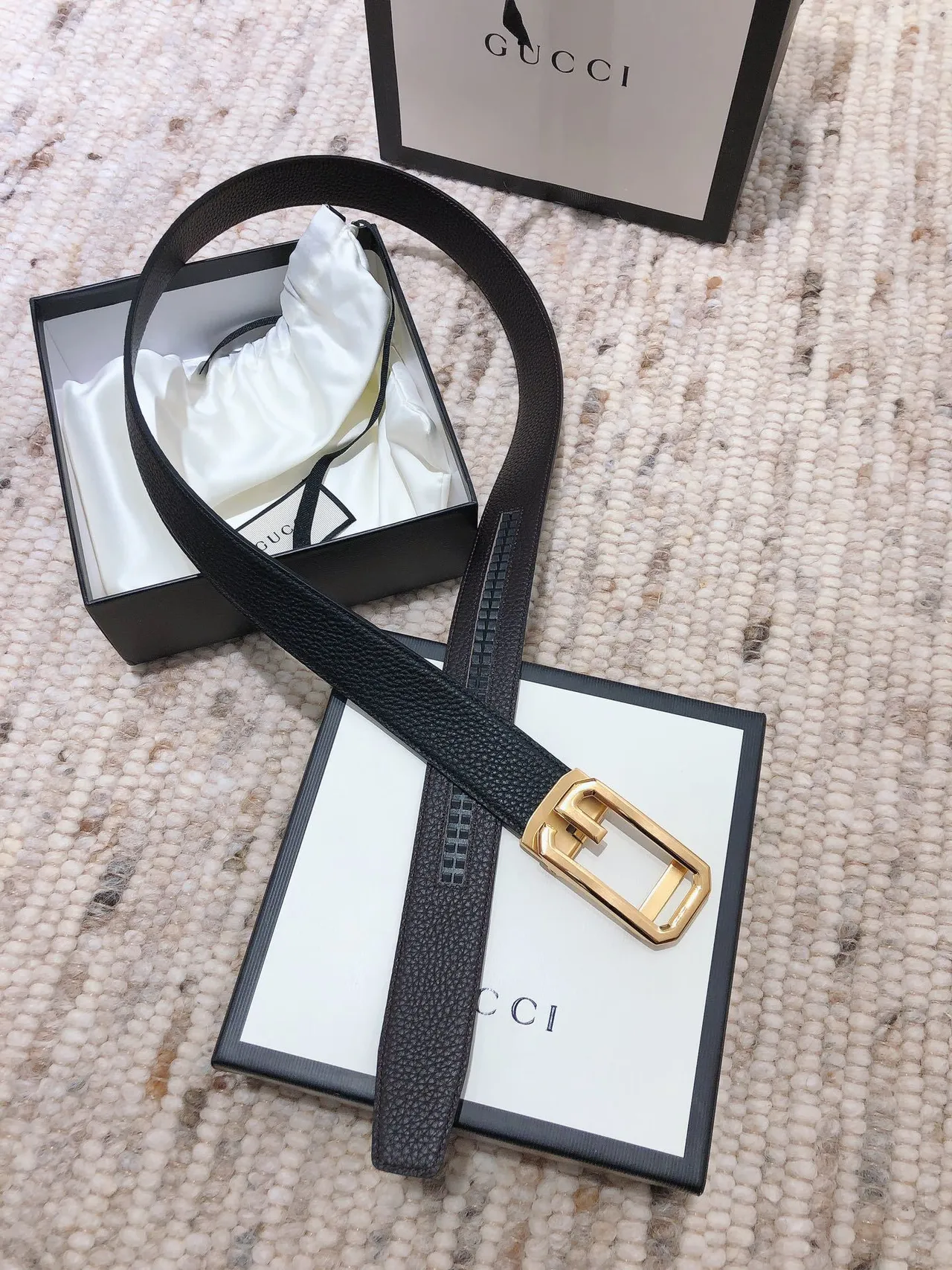 Gucci G-Buckle Black Pebbled Leather Belt 7