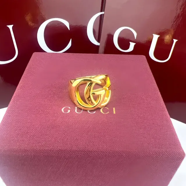 Gucci GG Interlocking 双G 银金色 粗犷雕塑 宽带戒指 9