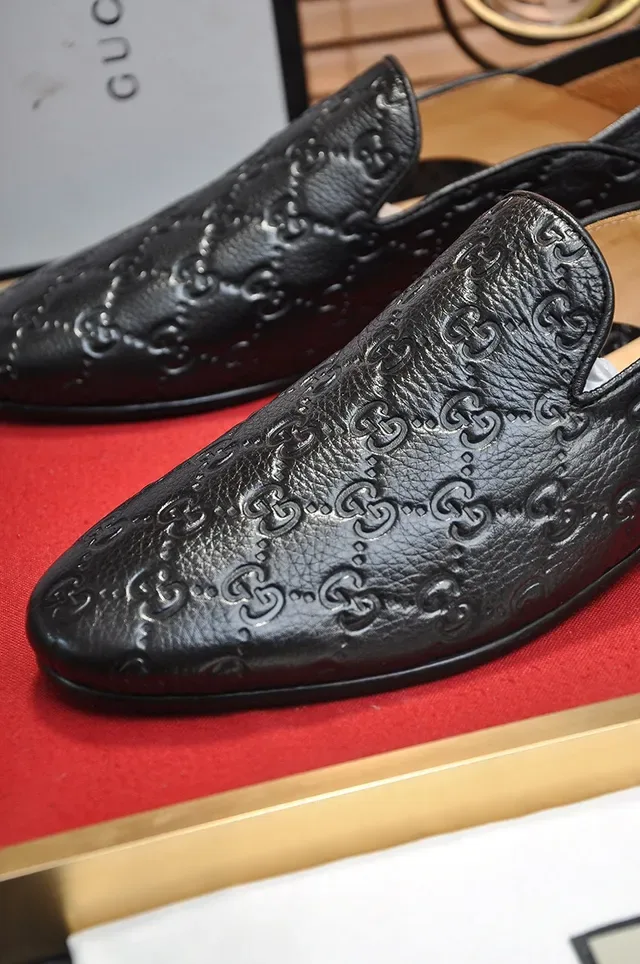 Gucci GG Marmont Noir Beige Monogramme Embossé Cuir Lisse Loafer 3