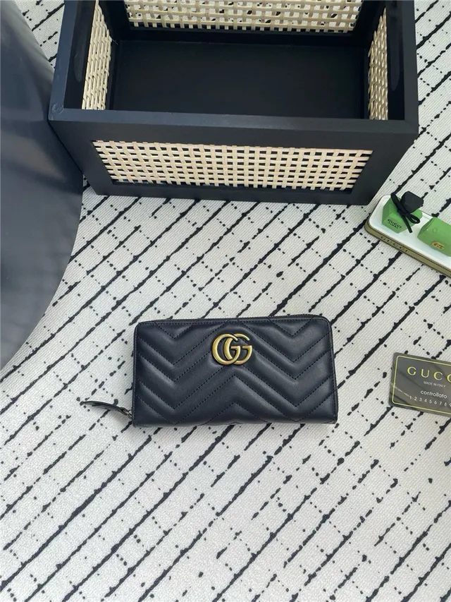 Gucci GG Marmont Black Chevron-Quilted Long Wallet 9