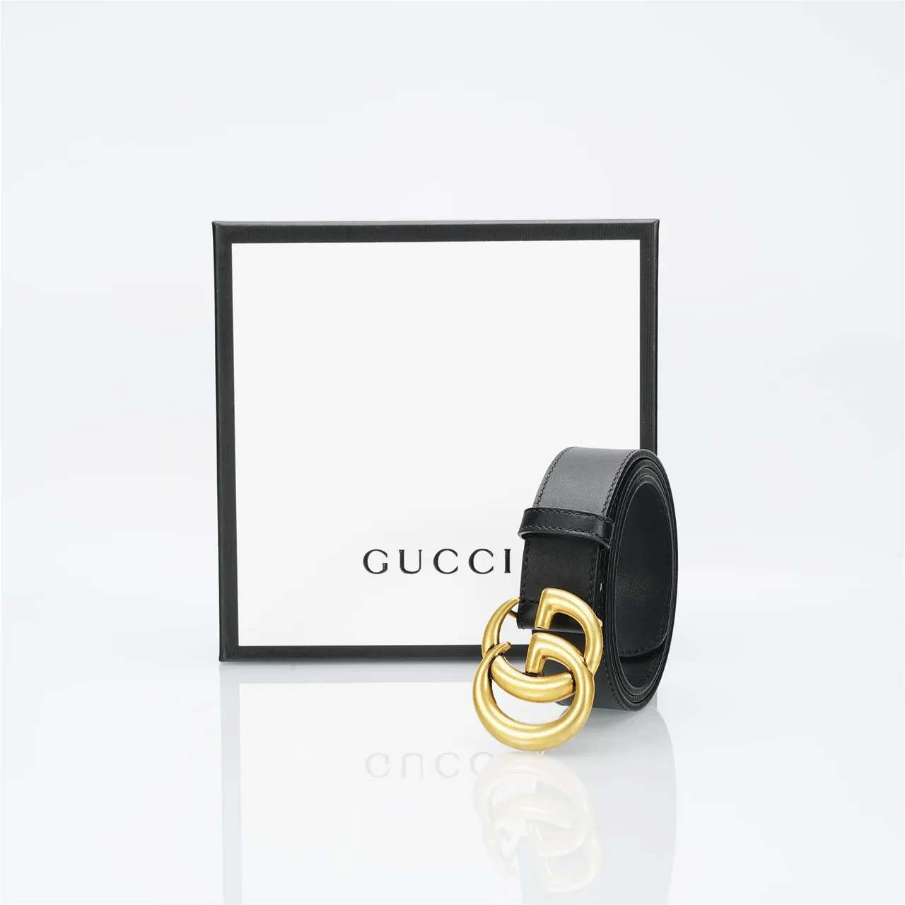 Gucci GG Marmont Noir Doré Interlocking Double G Boucle Ceinture en cuir lisse 10