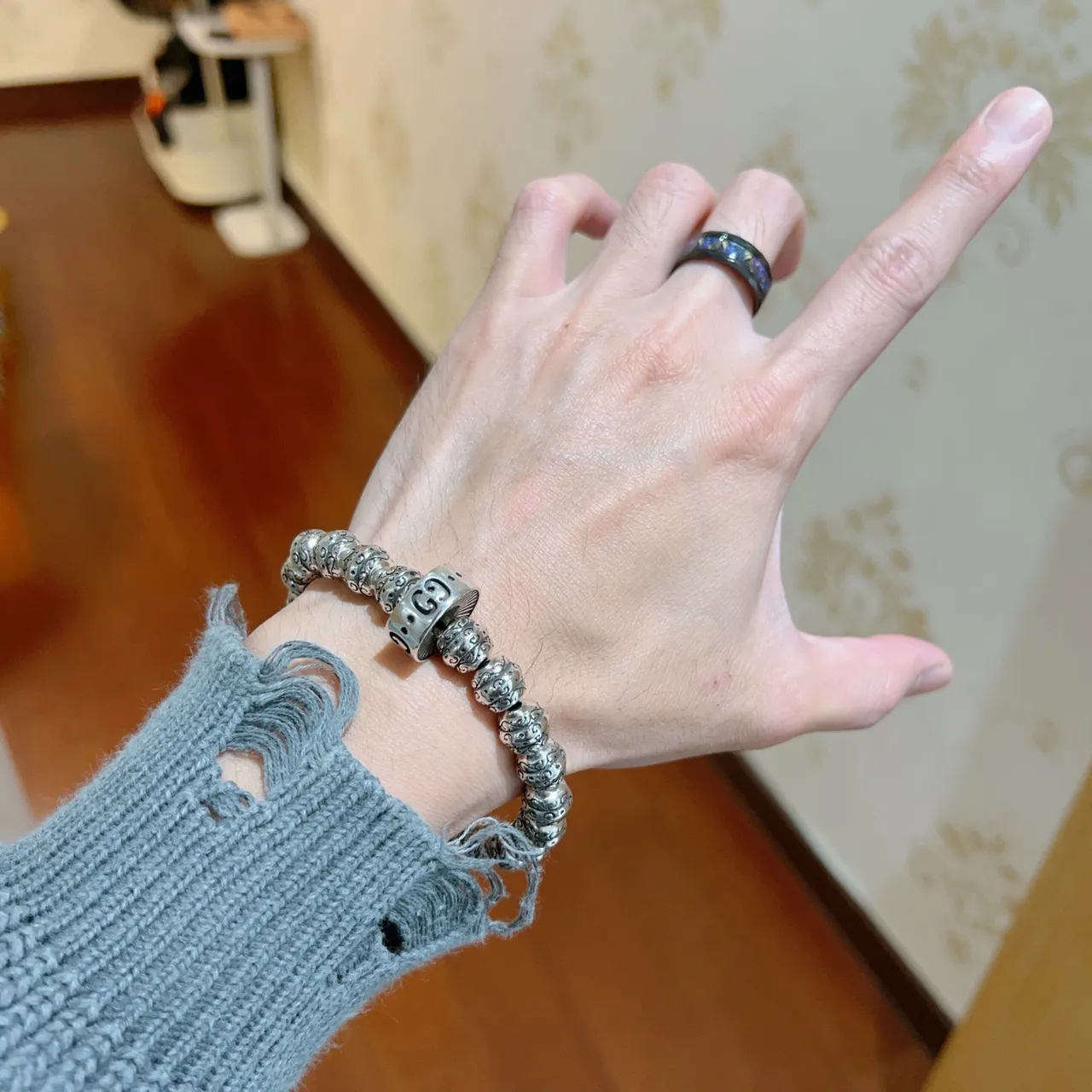 Gucci GG Marmont Bracelet Silver Black Ornate Filigree Beads Interlocking G Charm Bracelet 8