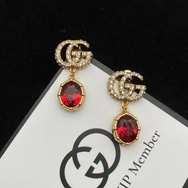Boucles d'oreilles Gucci GG Marmont Double G à cristaux et pierres facetées 3