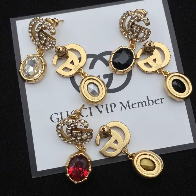 Boucles d'oreilles Gucci GG Marmont Double G à cristaux et pierres facetées 9