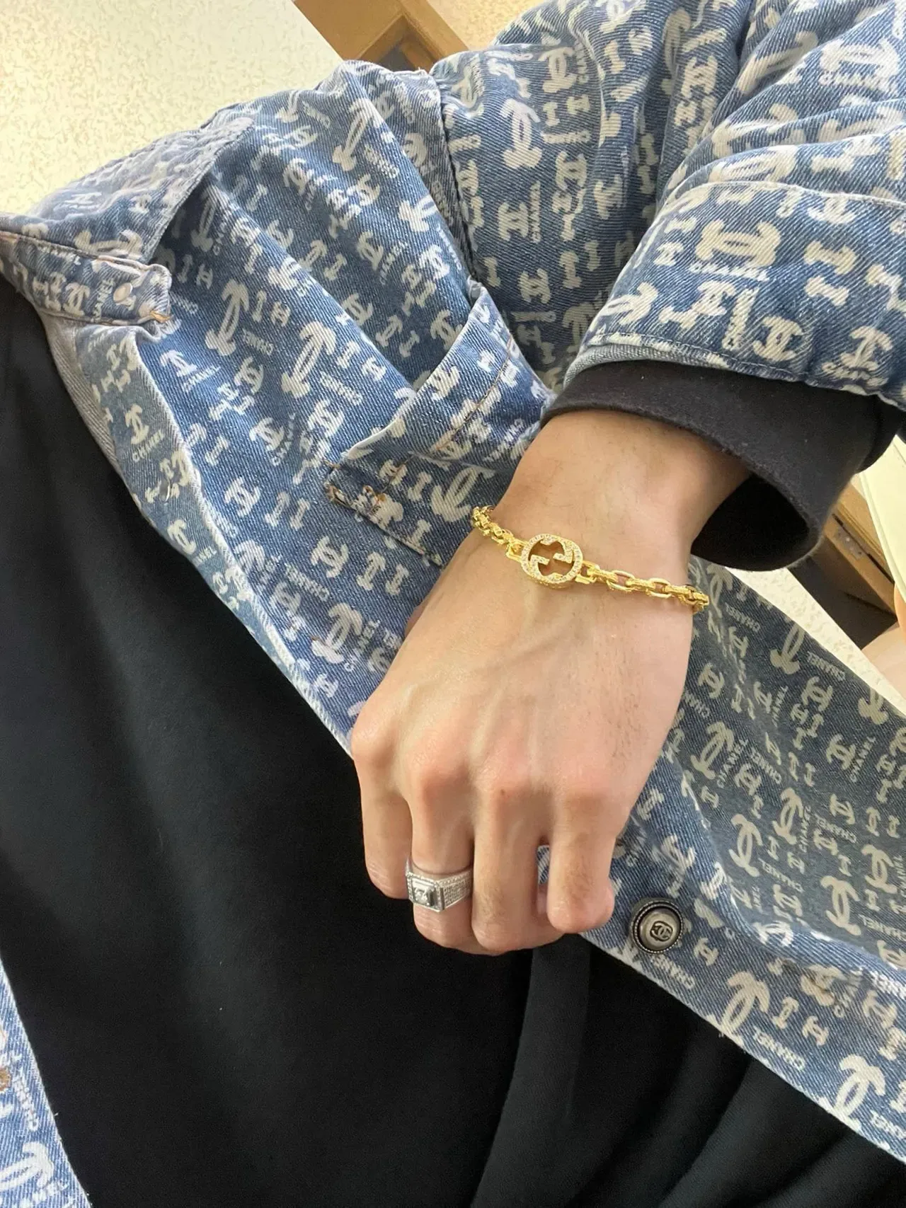 Gucci GG Marmont Gold-Tone Crystal Interlocking G Chain Bracelet 2