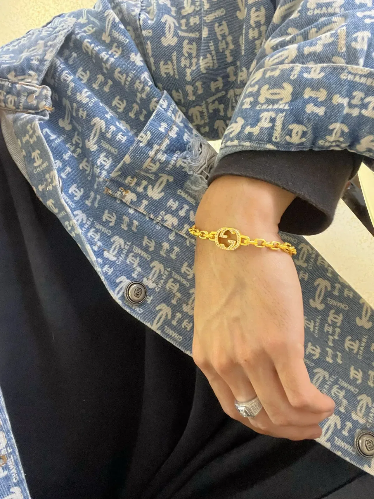 Gucci GG Marmont Gold-Tone Crystal Interlocking G Chain Bracelet 3