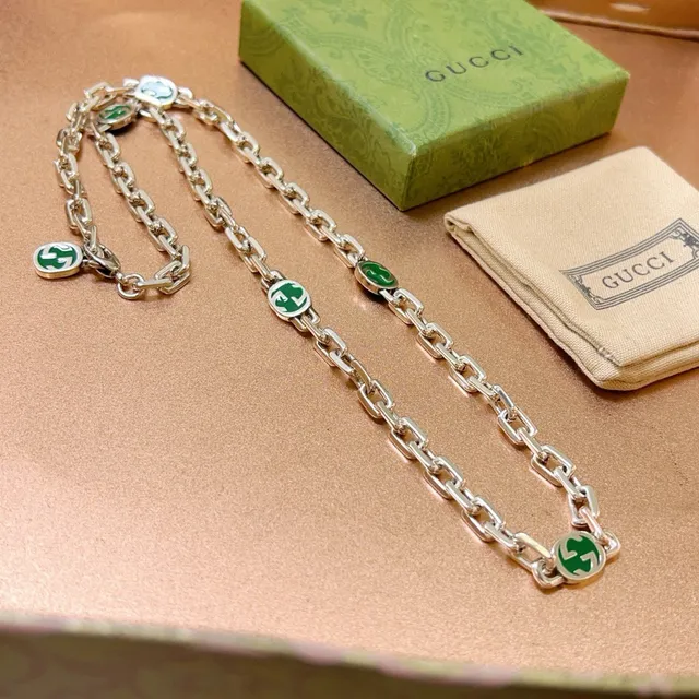 Gucci GG Marmont Green Enamel Interlocking G Chain Necklace 8