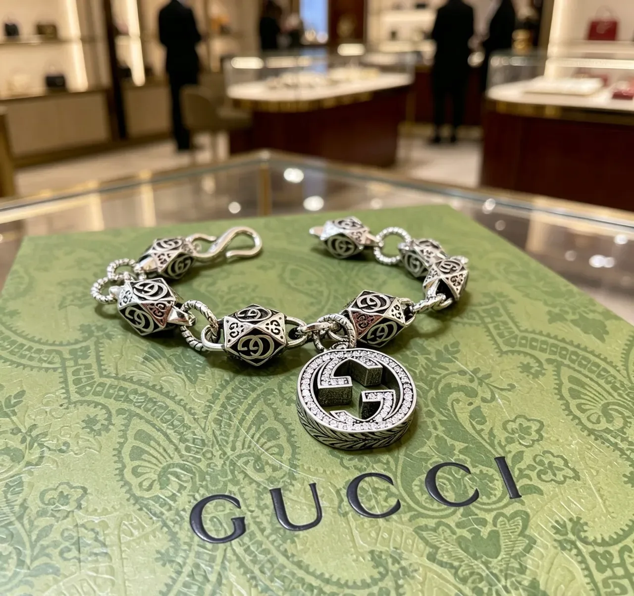 Gucci GG Marmont-Inspired Interlocking G Bead and Pavé Pendant Bracelet 7