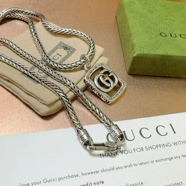 Gucci GG Marmont Interlocking Double G Pendant Necklace 6