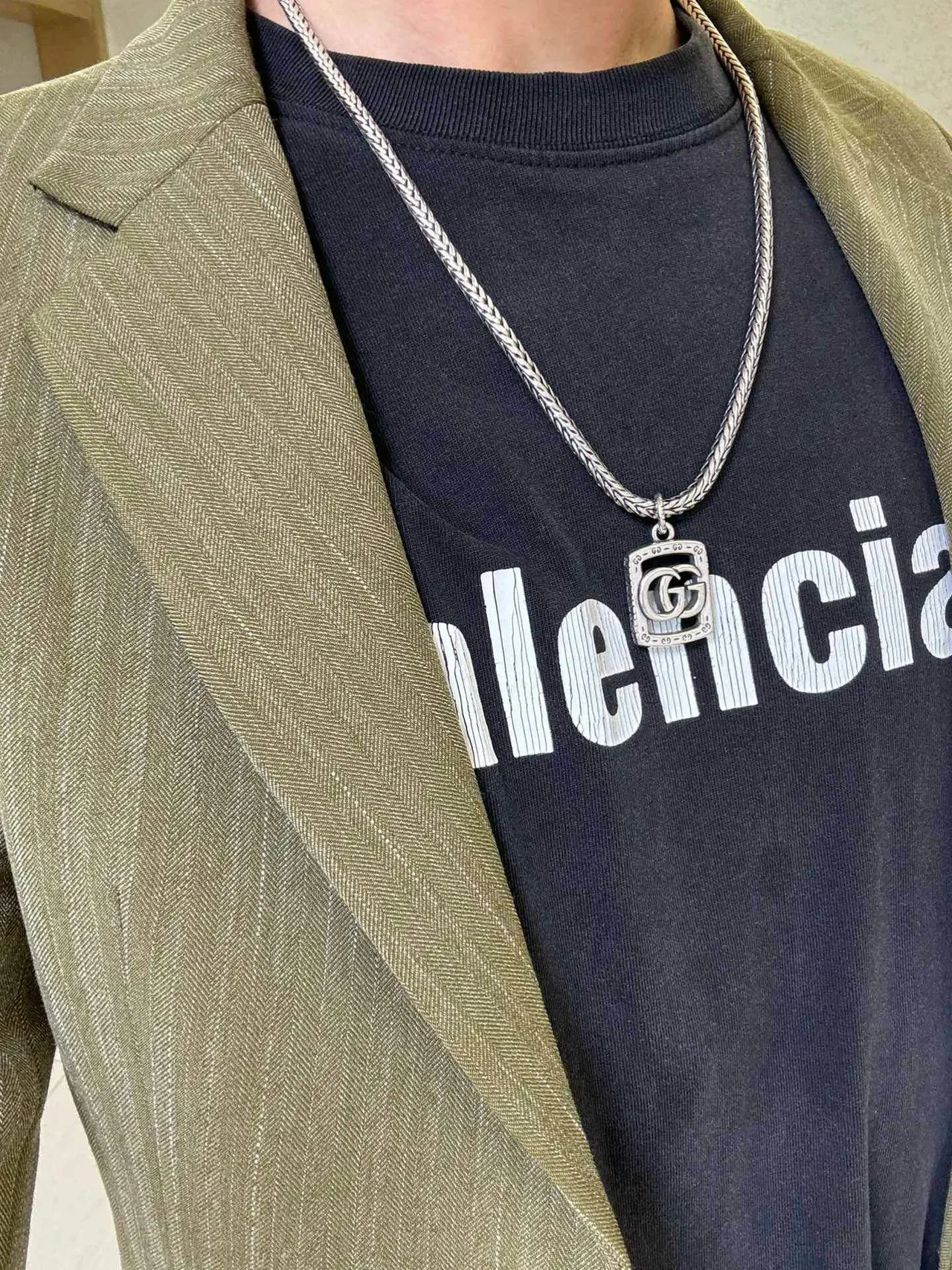 Gucci GG Marmont Interlocking Double G Pendant Necklace 8
