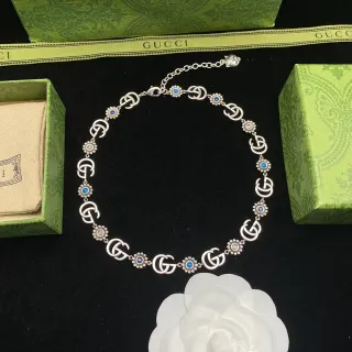 Gucci GG Marmont Interlocking G 和 花卉图案项链