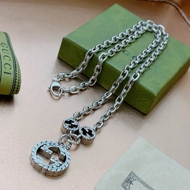Gucci GG Marmont Interlocking G Pendant Silver Necklace 2