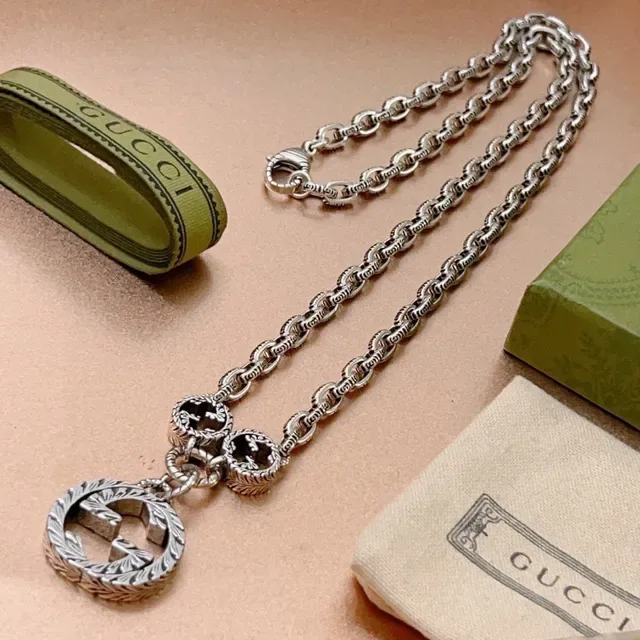 Gucci GG Marmont Interlocking G Pendant Silver Necklace 3