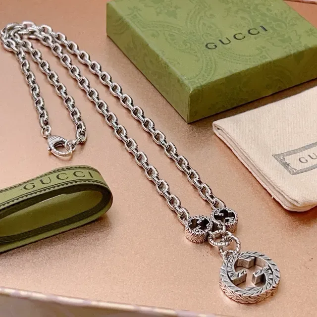 Gucci GG Marmont Interlocking G Pendant Silver Necklace 8